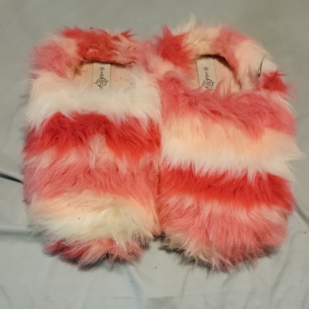 Fuzzy Multicolor Slippers - Picture 2 of 4